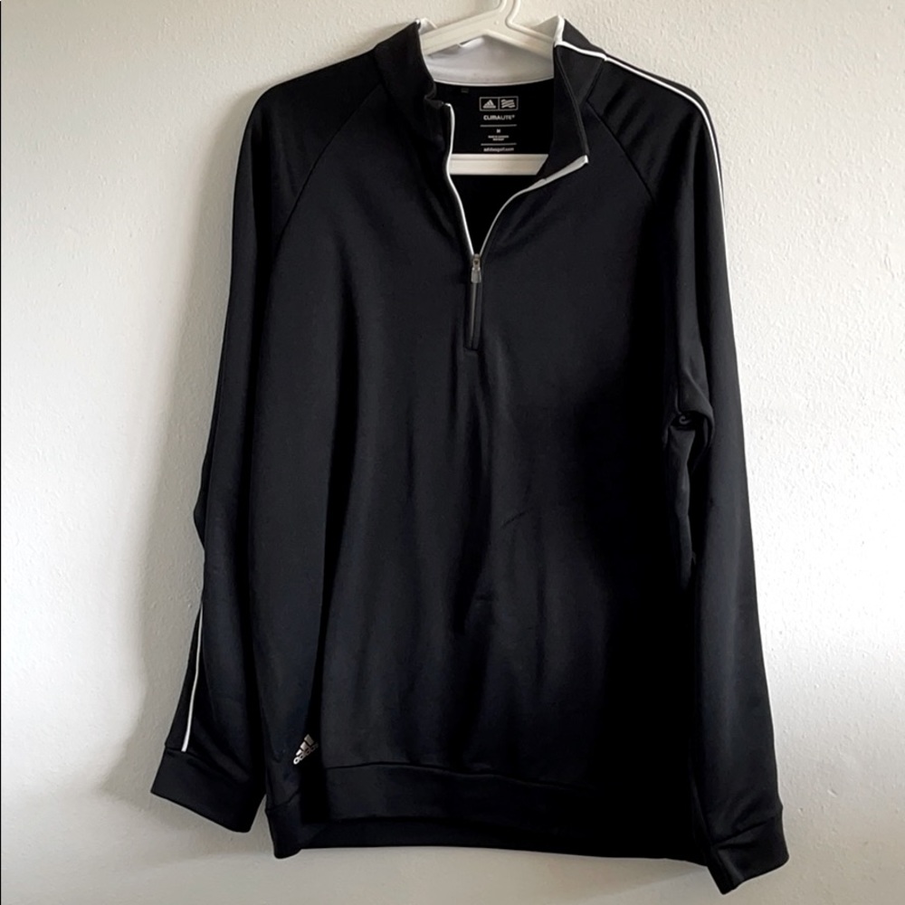 Black sweatshirt